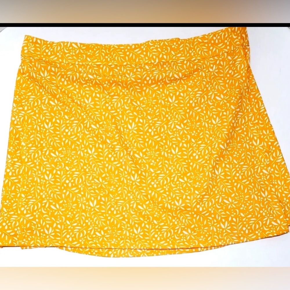 NWOT RipSkirt Hawaii Wrap Skirt Yellow Floral Size M